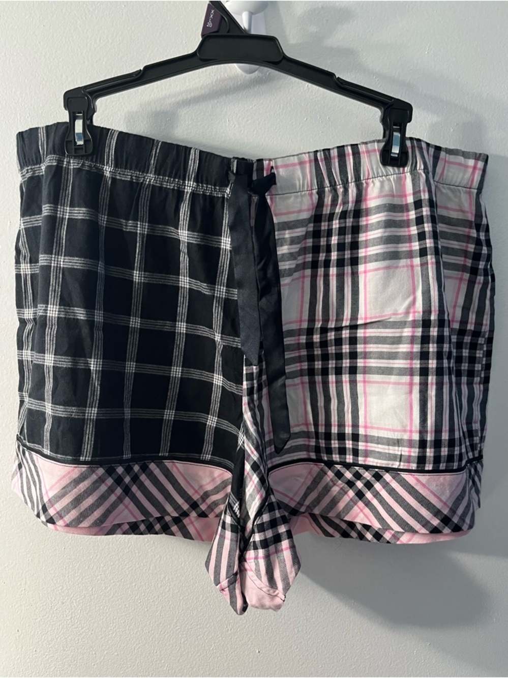 VS Plaid Short-Sleeve Button-Up pajama set - Black & Pink - Picture 3 of 5